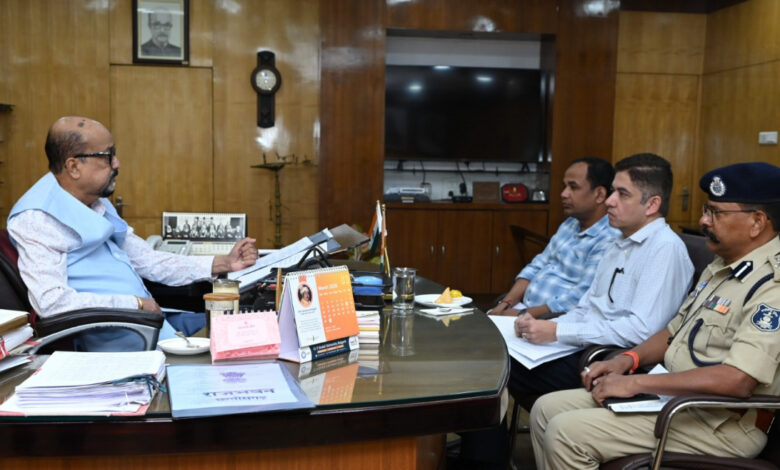 राज्यपाल डेका ने राजधानी की यातायात व्यवस्था और बढ़ती दुर्घटनाओं पर जताई चिंता