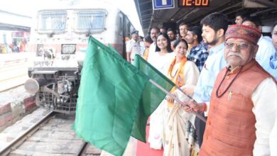 दुर्ग संभाग के 800 तीर्थयात्री द्वारका, सोमनाथ एवं नागेश्वर के लिए हुए रवाना दुर्ग संभाग के 800 तीर्थयात्री द्वारका, सोमनाथ एवं नागेश्वर के लिए हुए रवाना