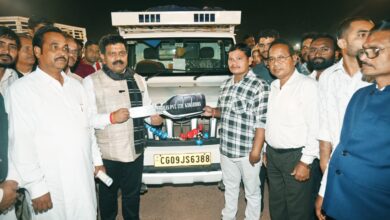 उपमुख्यमंत्री शर्मा ने पीएम मत्स्य संपदा योजना के तहत मत्स्यपालकों को पिकअप वाहन की सौंपी चाबी उपमुख्यमंत्री शर्मा ने पीएम मत्स्य संपदा योजना के तहत मत्स्यपालकों को पिकअप वाहन की सौंपी चाबी