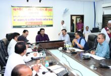 प्रमुख सचिव बोरा ने की विभागीय योजनाओं की समीक्षा, जनजातीय गौरव दिवस व राज्य स्तरीय कार्यक्रमों की तैयारियों को लेकर दिए आवश्यक निर्देश