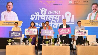 गांव में बदलाव लाने के लिए दृढ़ संकल्प लें सरपंच – उपमुख्यमंत्री शर्मा गांव में बदलाव लाने के लिए दृढ़ संकल्प लें सरपंच – उपमुख्यमंत्री शर्मा