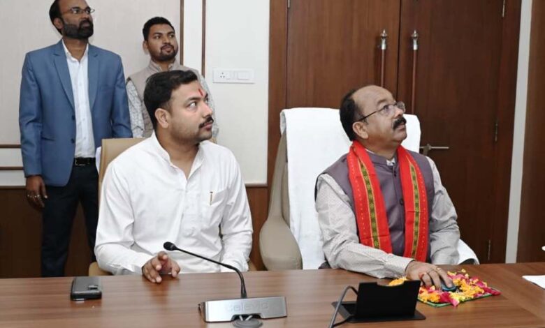 उप मुख्यमंत्रीसाव ने युवा आयोग के वेबसाइट को किया लॉन्च