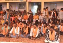 गौरेला में हुए हिंदू सम्मेलन में 51 युवाओं ने विहिप व बजरंग दल में शामिल होकर लिया धर्म रक्षा का संकल्प