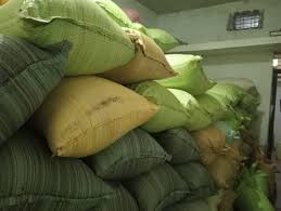 अवैध धान भंडारण पर बड़ी कार्रवाई, 300 बोरा धान जप्त