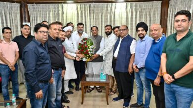 छत्तीसगढ़ रियल एस्टेट एसोसिएशन के सदस्यों ने नई गाइडलाइन के संबंध में मुख्यमंत्री से की मुलाकात