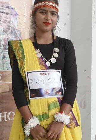 छत्तीसगढ़ी ठुमका ऑडिशन में चमकी सारंगढ़ की आरती