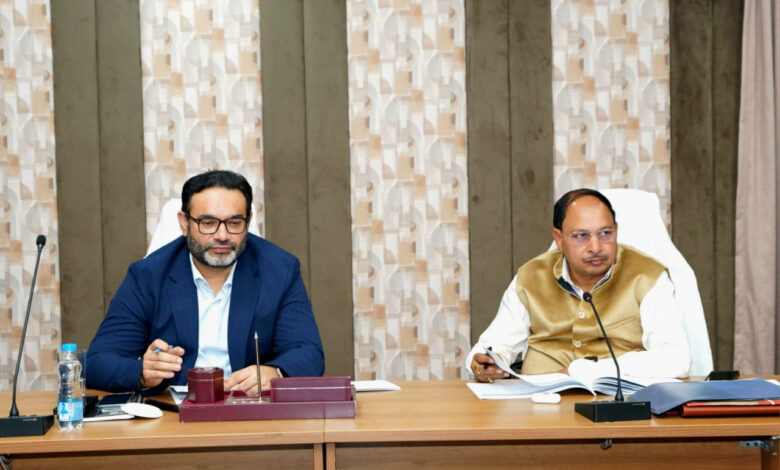 प्रदेशभर में राष्ट्रीय राजमार्गों की मरम्मत का काम जोरों पर, दिसम्बर तक पूर्ण करने के निर्देश प्रदेशभर में राष्ट्रीय राजमार्गों की मरम्मत का काम जोरों पर, दिसम्बर तक पूर्ण करने के निर्देश