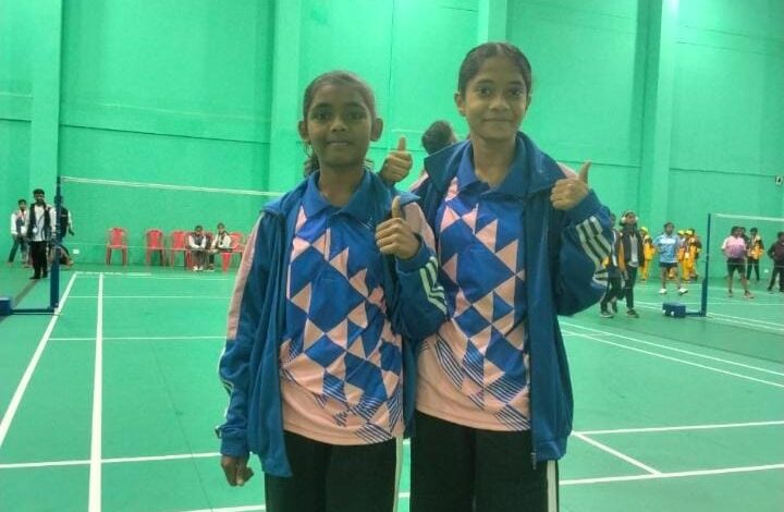 जशपुर की बेटियों ने सुन्दरगढ़ उड़ीसा में रचा नया इतिहास, डबल बैडमिंटन में हासिल किया स्वर्ण पदक जशपुर की बेटियों ने सुन्दरगढ़ उड़ीसा में रचा नया इतिहास, डबल बैडमिंटन में हासिल किया स्वर्ण पदक