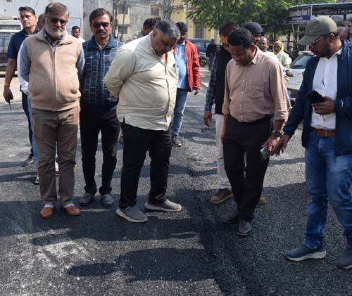 मंत्री अग्रवाल उतरे फील्ड पर, अंबिकापुर में चल रहे विकास कार्यों का किया निरीक्षण मंत्री अग्रवाल उतरे फील्ड पर, अंबिकापुर में चल रहे विकास कार्यों का किया निरीक्षण