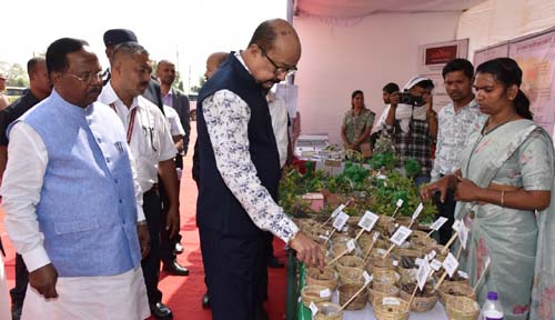 जल संरक्षण, प्राकृतिक और जैविक खेती की ओर बढऩा आवश्यक : डेका जल संरक्षण, प्राकृतिक और जैविक खेती की ओर बढऩा आवश्यक : डेका