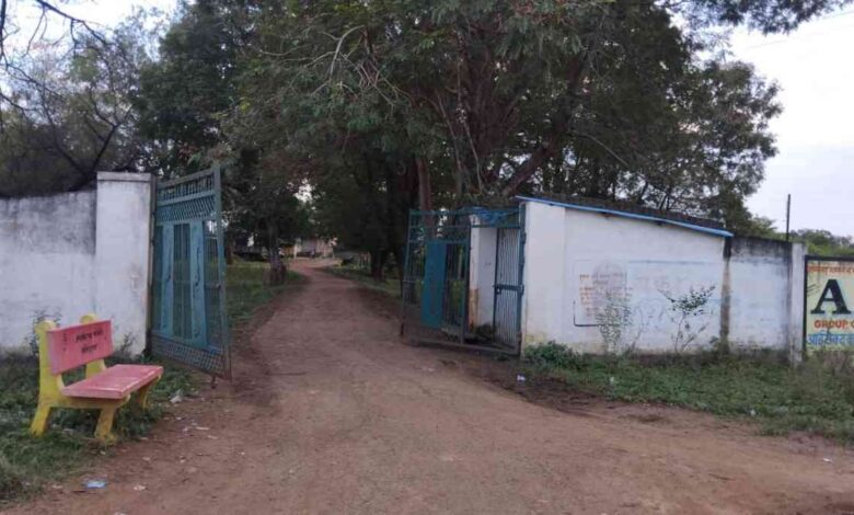 खैरागढ़ बाउंड्रीवाल निर्माण में मजदूरी भुगतान में बड़े गड़बड़ी का खुलासा