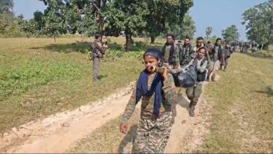 माओवादी मुठभेड़: जवानों ने संभाला मोर्चा