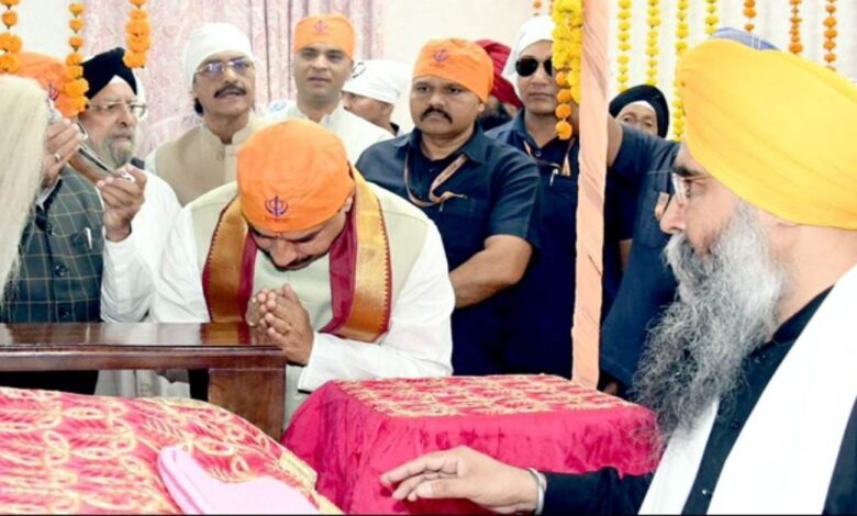 गुरु नानक जयंती पर सीएम का संदेश गुरु नानक जयंती पर सीएम का संदेश