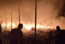 मनेंद्रगढ़ में प्लास्टिक फैक्ट्री में भीषण आग, लाखों का नुकसान