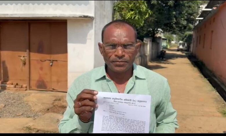 गोठान भूमि पर भाजपा नेता का कब्जा गोठान भूमि पर भाजपा नेता का कब्जा