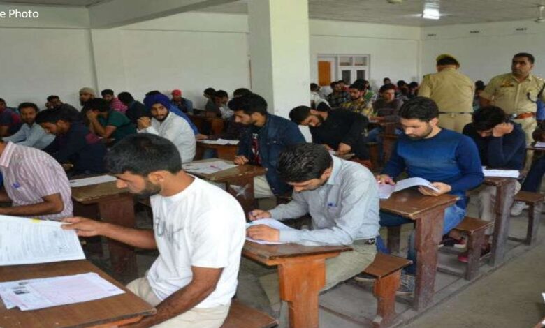 शिक्षा सुधार के लिए 22 अफसरों को जिलों में निरीक्षण की जिम्मेदारी शिक्षा सुधार के लिए 22 अफसरों को जिलों में निरीक्षण की जिम्मेदारी