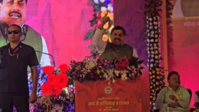 सीएम मोहन यादव ने लाड़ली बहनों को सौगात, नक्सलियों को चेतावनी सीएम मोहन यादव ने लाड़ली बहनों को सौगात, नक्सलियों को चेतावनी