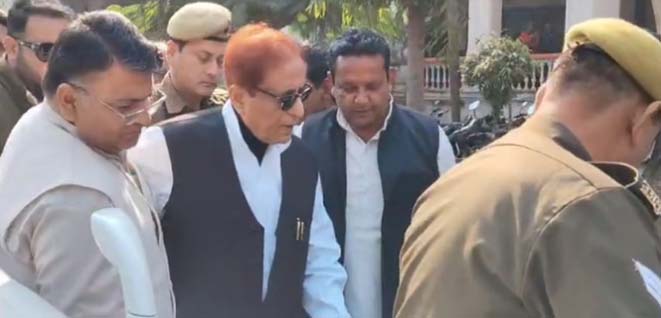 सपा नेता आजम और अब्दुल्ला को सात-सात साल की सजा, 50-50 हजार का जुर्माना भी लगा सपा नेता आजम और अब्दुल्ला को सात-सात साल की सजा, 50-50 हजार का जुर्माना भी लगा