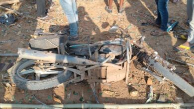 गौरेला-पेंड्रा में तेज़ रफ्तार कार से सड़क हादसा गौरेला-पेंड्रा में तेज़ रफ्तार कार से सड़क हादसा