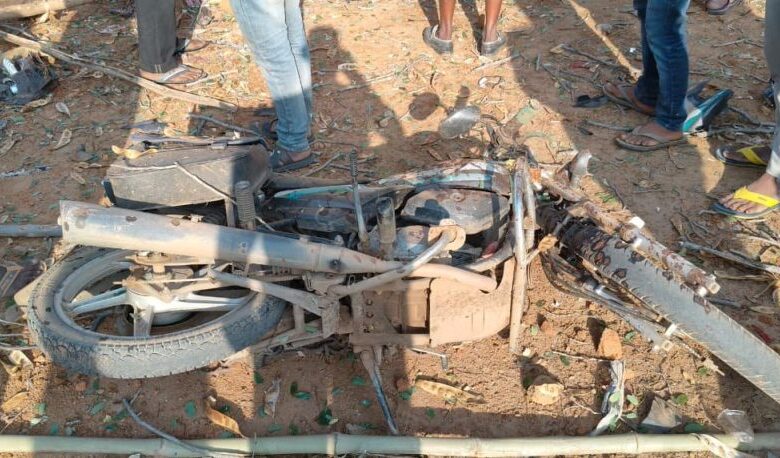 गौरेला-पेंड्रा में तेज़ रफ्तार कार से सड़क हादसा गौरेला-पेंड्रा में तेज़ रफ्तार कार से सड़क हादसा