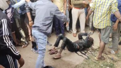 “दुर्ग: नाले में मिला युवक का शव, हत्या की छानबीन शुरू” “दुर्ग: नाले में मिला युवक का शव, हत्या की छानबीन शुरू”