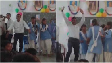 मऊगंज स्कूल विवाद: शिक्षक ने बाल दिवस पर छात्राओं के साथ किया विवादित डांस