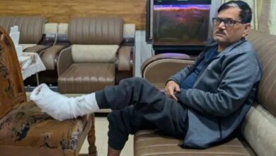 “सरगुजा में पुलिस पर अधिवक्ता से मारपीट का आरोप” “सरगुजा में पुलिस पर अधिवक्ता से मारपीट का आरोप”