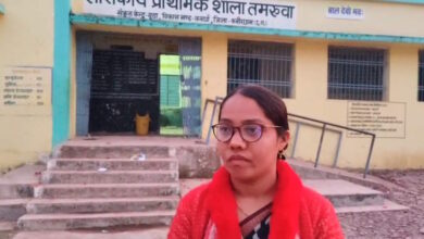 विभाग की लापरवाही से शिक्षिका बेहाल