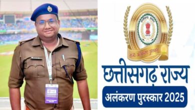 शौर्य पदक से 14 पुलिसकर्मियों का सम्मान शौर्य पदक से 14 पुलिसकर्मियों का सम्मान