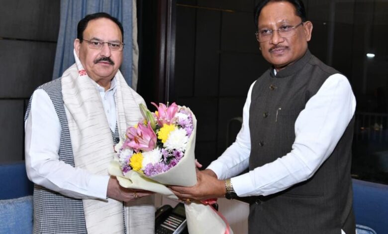 केंद्रीय मंत्री नड्डा से मिले सीए साय