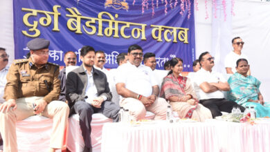 अत्याधुनिक इंडोर बैडमिंटन कोर्ट का किया शिक्षा मंत्री यादव ने लोकार्पण