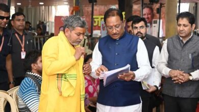 जनदर्शन में जनता की समस्याएं सुनना और उन्हें तत्काल समाधान देना मेरा कर्तव्य – साय जनदर्शन में जनता की समस्याएं सुनना और उन्हें तत्काल समाधान देना मेरा कर्तव्य – साय