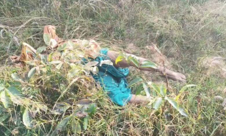 रायगढ़ में चरित्र विवाद में अधेड़ की बेरहमी से हत्या रायगढ़ में चरित्र विवाद में अधेड़ की बेरहमी से हत्या