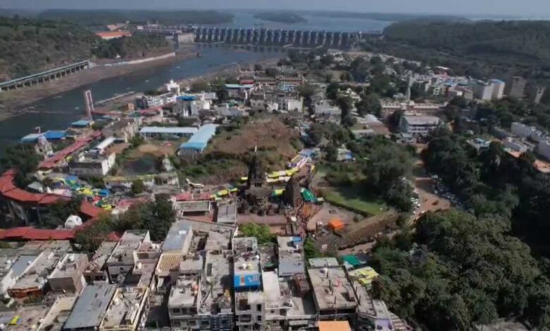 ओंकारेश्वर: ममलेश्वर लोक परियोजना को लेकर स्थानीय लोगों का विरोध ओंकारेश्वर: ममलेश्वर लोक परियोजना को लेकर स्थानीय लोगों का विरोध