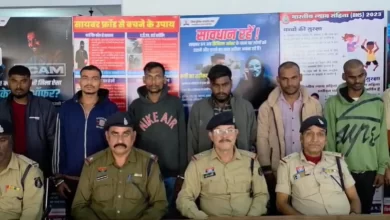 शराब पार्टी में खून की होली: दोस्तों ने मिलकर युवक की हत्या, 6 आरोपी गिरफ्तार शराब पार्टी में खून की होली: दोस्तों ने मिलकर युवक की हत्या, 6 आरोपी गिरफ्तार