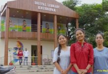 लाइब्रेरी में इंटरनेट और सुविधाओं की कमी”