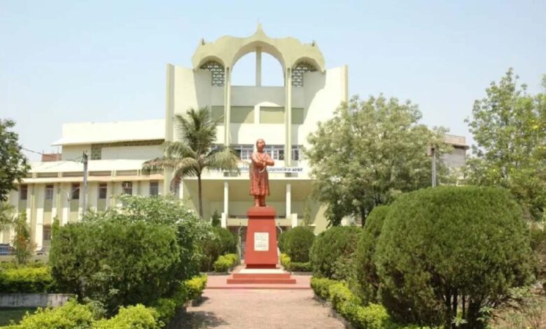 रविवि की समय-सारिणी में विवाद: शीतकालीन अवकाश में भी परीक्षाएं रविवि की समय-सारिणी में विवाद: शीतकालीन अवकाश में भी परीक्षाएं