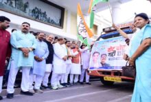 वोट चोर गद्दी छोड़ अभियान : कांग्रेस ने दिल्ली भेजे 15 लाख हस्ताक्षर