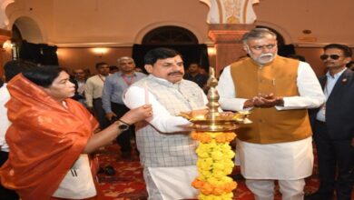 भोपाल में मुख्यमंत्री ने पंचायत कार्यशाला और वाटरशेड महोत्सव का शुभारंभ किया