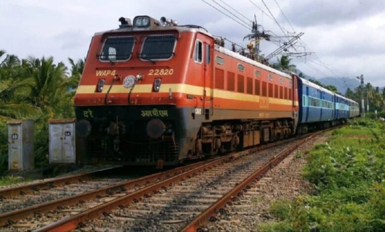 सारनाथ एक्सप्रेस रद्द विधायक ने संचालन की मांग की सारनाथ एक्सप्रेस रद्द विधायक ने संचालन की मांग की