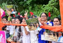 पीएम ने किया एयरपोर्ट से शांति शिखर भवन तक रोड शो