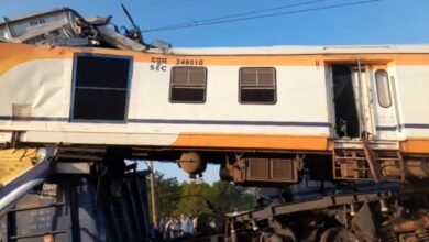 मालगाड़ी और पैसेंजर ट्रेन में भिड़ंत, 6 की मौत कई डिब्बे पटरी से उतरे
