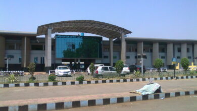 रेलवे स्टेशन में गूंजा राज्य गीत अरपा पैरी की धार रेलवे स्टेशन में गूंजा राज्य गीत अरपा पैरी की धार