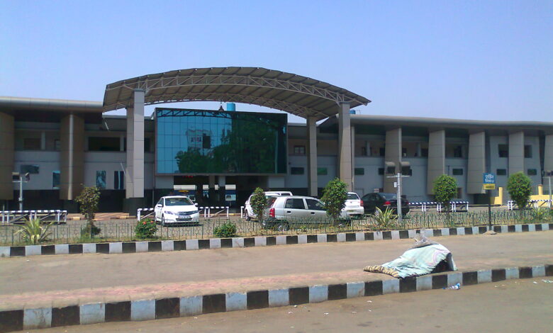 रेलवे स्टेशन में गूंजा राज्य गीत अरपा पैरी की धार