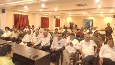 अग्रवाल समाज ने महतारी मूर्ति तोड़ने की घटना पर की सख्त कार्रवाई की मांग अग्रवाल समाज ने महतारी मूर्ति तोड़ने की घटना पर की सख्त कार्रवाई की मांग