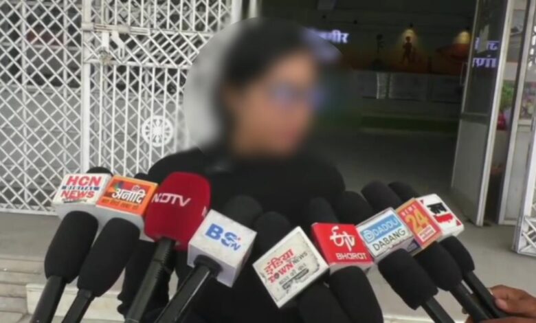 महिला अधिकारी ने उप संचालक पर प्रताड़ना का लगाया आरोप