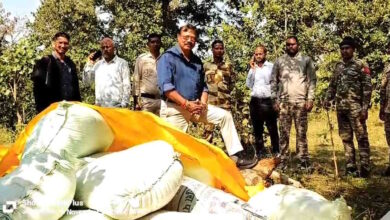 पुलिस की फिल्मी कार्रवाई में अवैध धान जब्त”