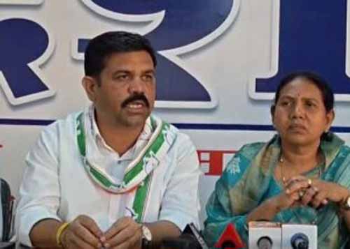 बस्तर के आदिवासियों के स्वास्थ्य से खिलवाड़ की जितनी निंदा की जाए कम है – सावित्री बस्तर के आदिवासियों के स्वास्थ्य से खिलवाड़ की जितनी निंदा की जाए कम है – सावित्री