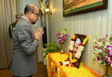 डॉ. राजेंद्र प्रसाद शुक्ल की जयंती पर राज्यपाल ने किया नमन