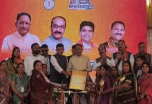 सुहेला में मुख्यमंत्री ने कार्यक्रम में दिखाई विकास की झलक, 10 हितग्राहियों को सौंपी आवास की चाबियाँ